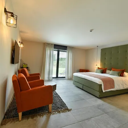 Luxury Retreat At Suites *