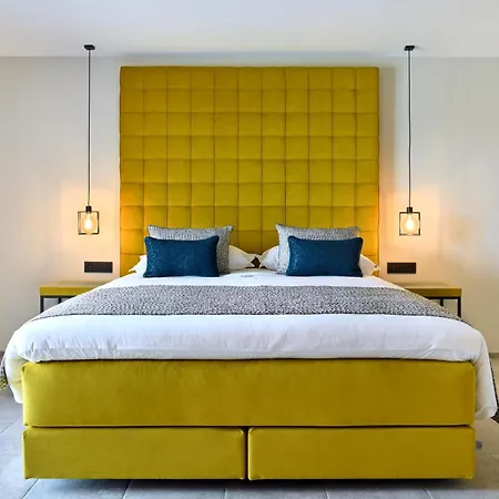 Luxury Retreat At Suites
