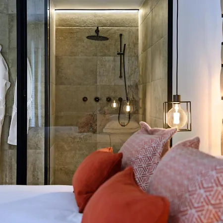 Luxury Retreat At Suites Villa