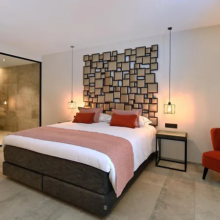 Luxury Retreat At Suites