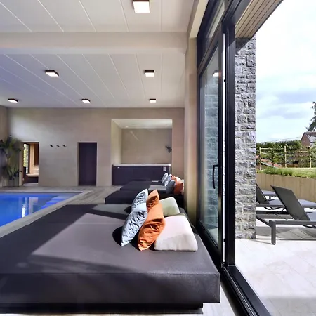 Luxury Retreat At Suites Villa