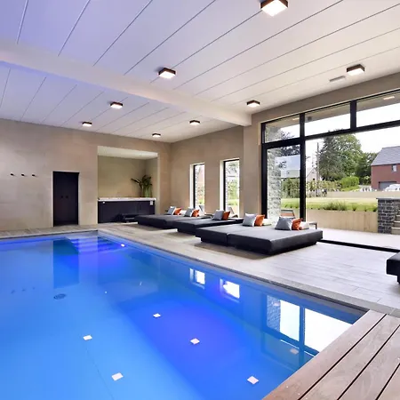Luxury Retreat At Suites Villa *